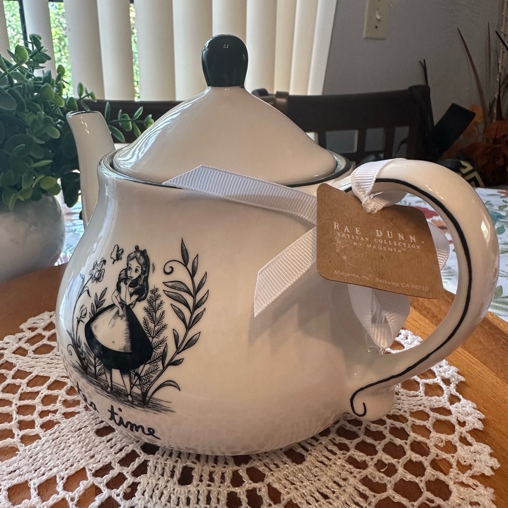 Ceramic “TEA TIME” Teapot with lid - Picture 3 of 9